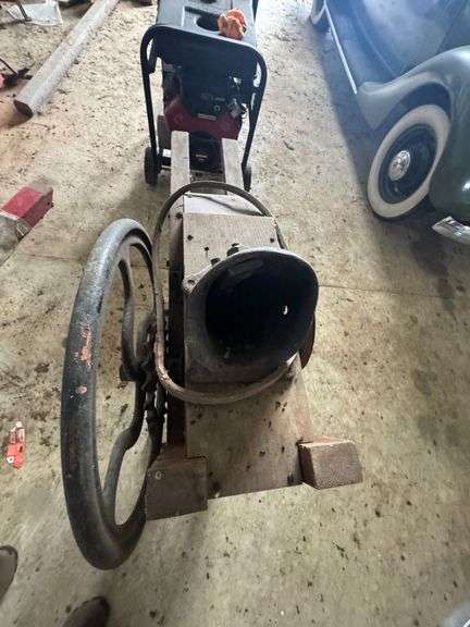 Antique Corn Sheller w/ Wheel Crank