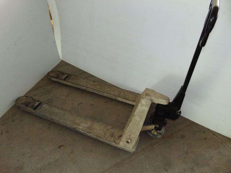 Jet Pallet Jack Works