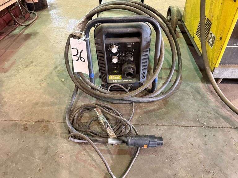 Victor Thermal Dynamics 152 Cutmaster Plasma Cutter