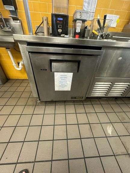 TRUE TUC-27 Commercial Undercounter Refrigerator