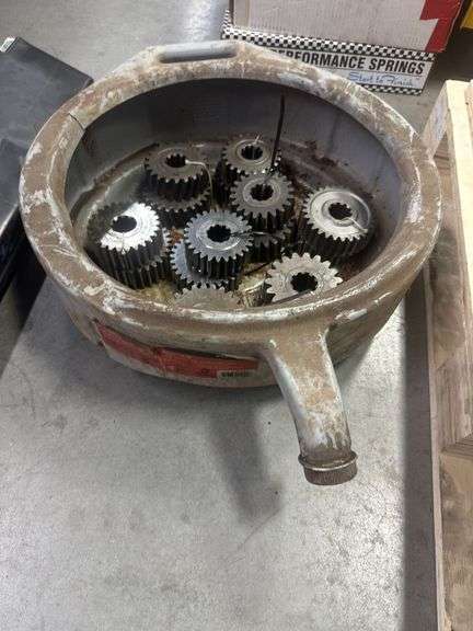 (8x)  Sets Used QC Gears