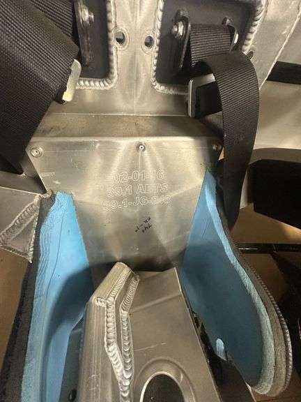 Richardson Full Containment Seat / No Cover 16" Hips