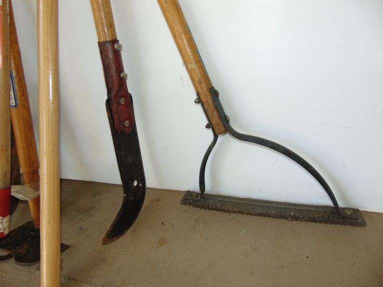 Yard Tools, Post Hole Digger, Bush Ax, Sling Blade, Hoe & Handle