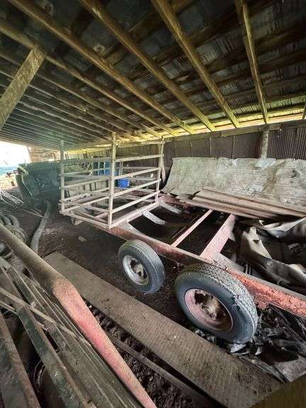 Hay Trailer | Dual Axel | 5-Bail Cradle Form (Round)