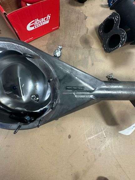 Big Bearing 9" Rear End Housing
