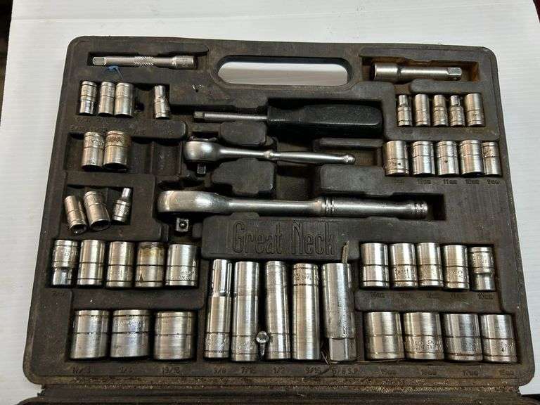 Standard Sized Socket Set