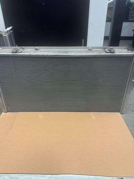 Used Radiator Radiator 33" x 16" x 5"