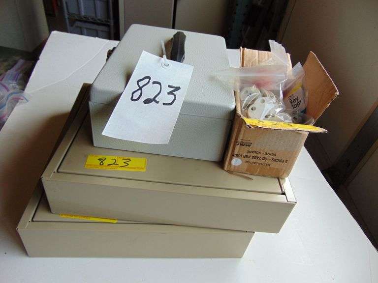 Misc. Grouping 2 Key Cabinet & Cash Box