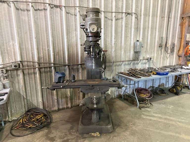 Bridgeport Verticle Milling Machine