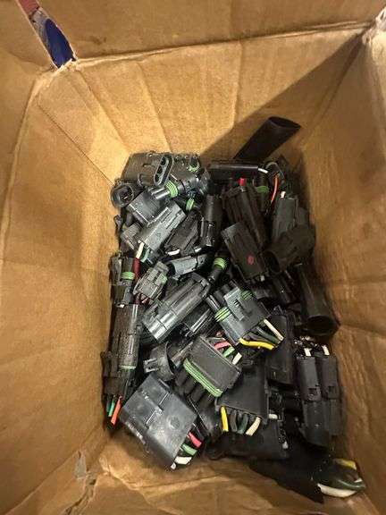 Grouping of GM Connectors