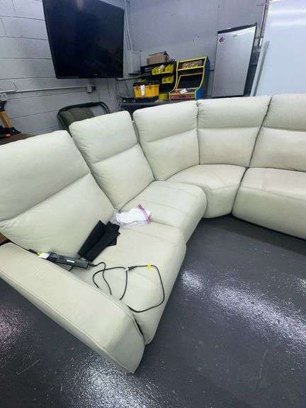 Cream Colored Luxury Sectional Couch w/ Electric Recliners