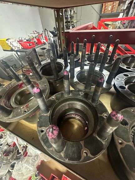 (6x) Rear Hubs with Studs 5x5