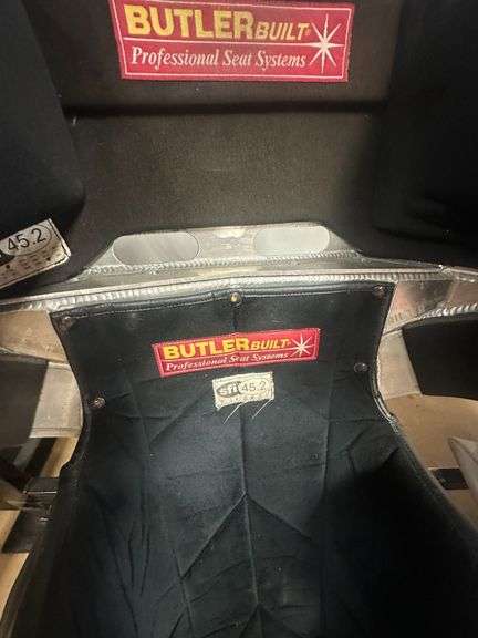 Butler SFI Full Containment Seat 15" Hips + Truck Arm Notch