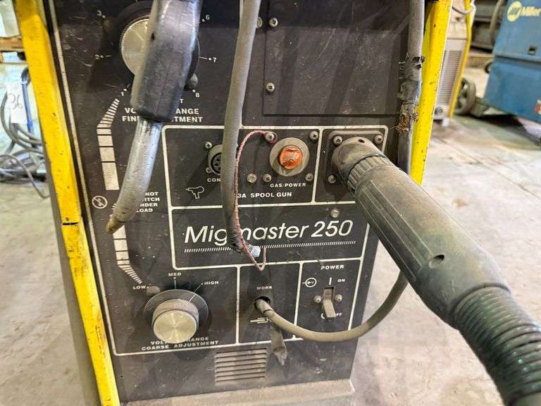 ESAB Migmaster 250 Mig Wire Welder