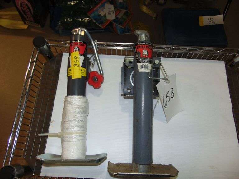 (2) Bull Dog Torque Jacks