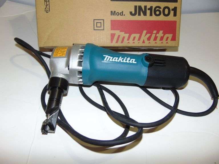 Makita JN1601 Kibbler, New