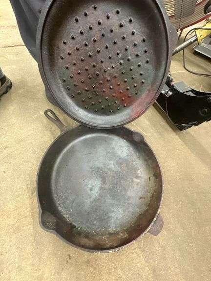 Cast Iron Skillet w/ Lid