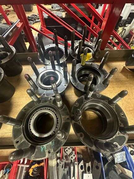 (6x) Rear Hubs with Studs 5x5