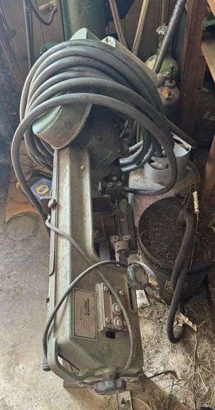 Central Machinery Heavy Duty Bandsaw