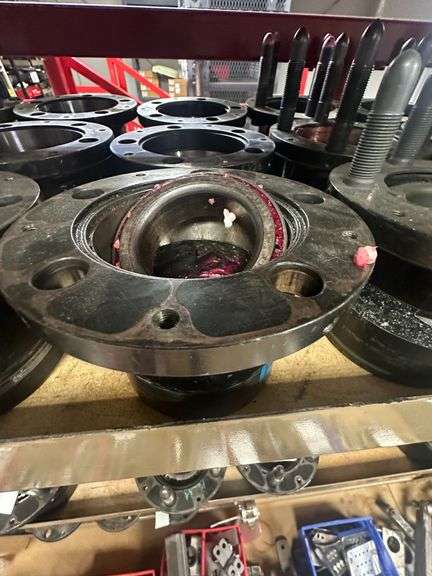 (6x)  Rear Hubs No Studs 5x5
