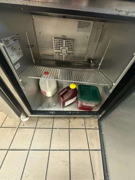 TRUE TUC-27 Commercial Undercounter Refrigerator