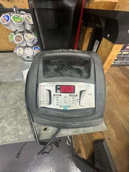 Schumacher 6/12V Battery Charger