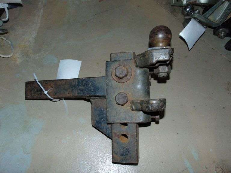 Eq. Hitch, No Bars