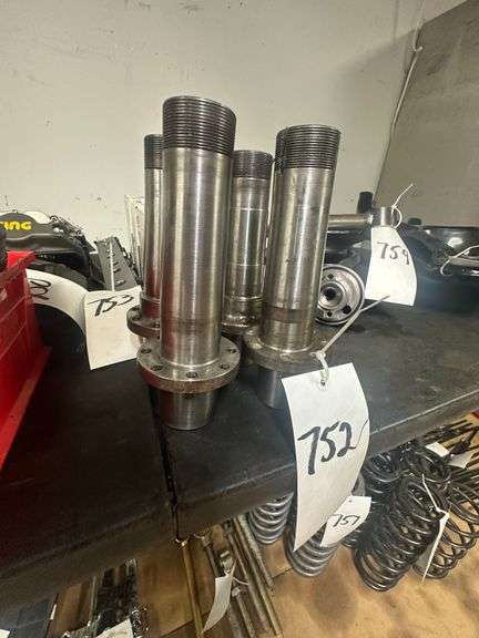 (4x) Wide 5 Bolt on Snouts / Cambered