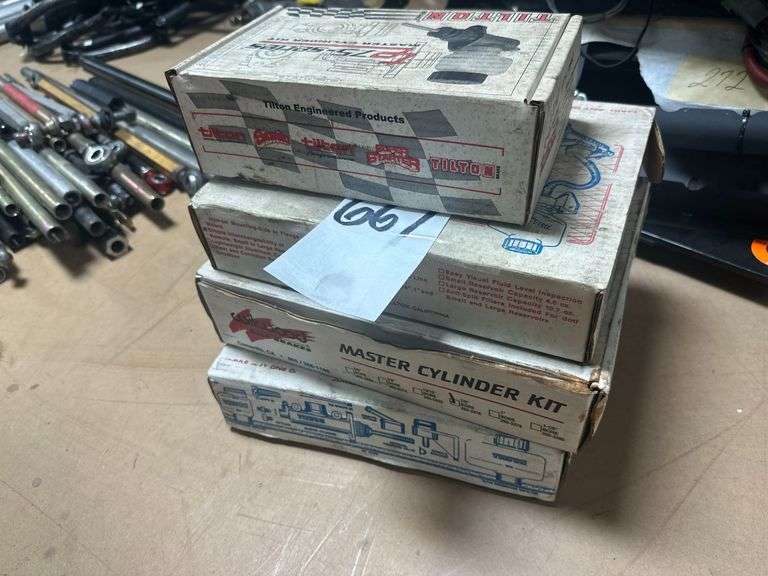 Assorted Master Cylinder Tilton & Wilwood