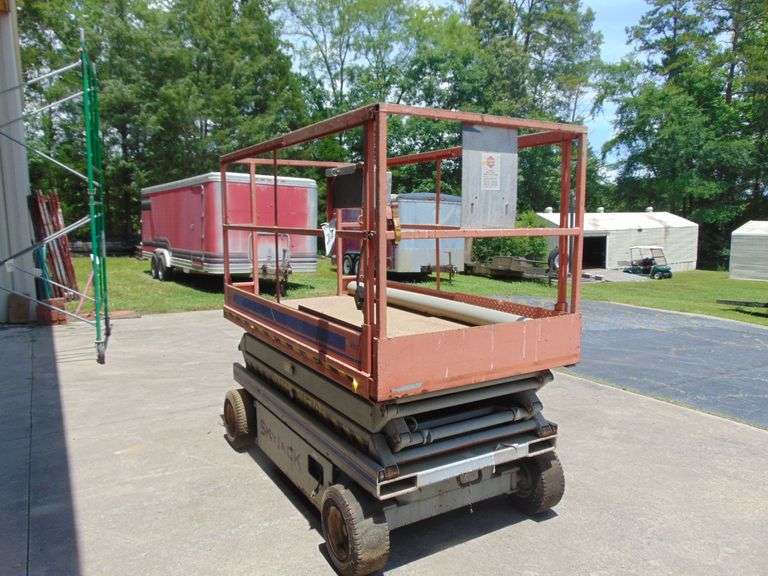 Sky Jack Plat Form Lift Model 4620