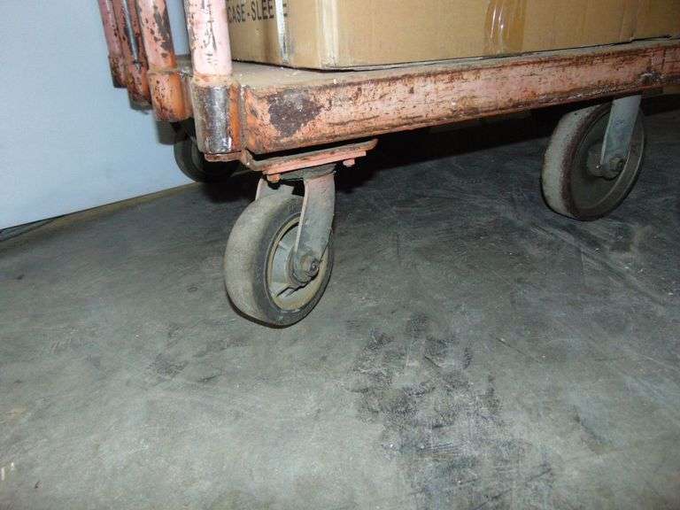 Warehouse Dollie, No Contents