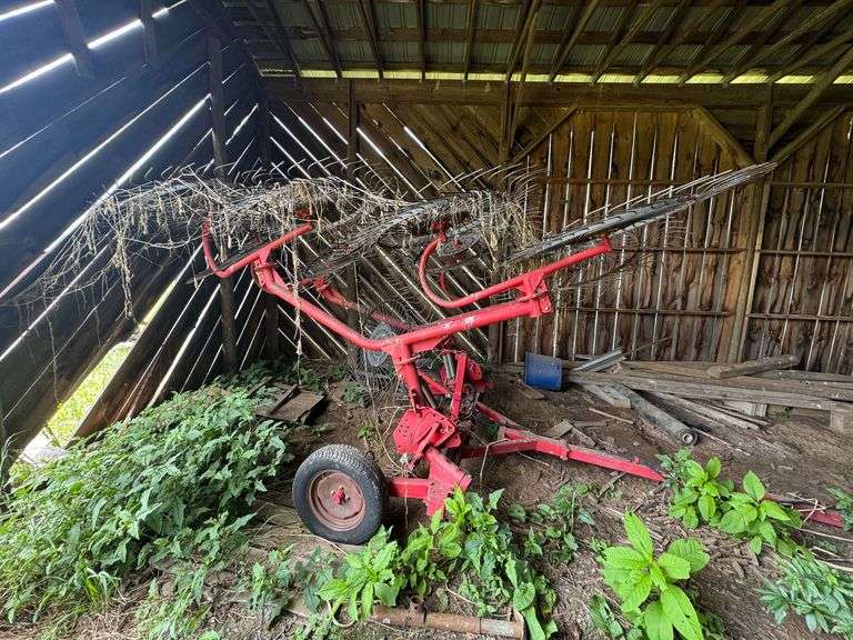 Tow-Behind V-Style Wheel Hay Rake