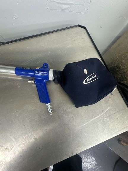 Blue Point Mechanic's Hand Vacuum w/ Accessory Kit