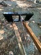 BS10 Skid Steer Bale Spear Attachment