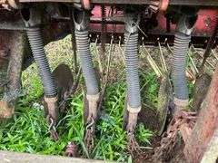 International 510 Disc Planter