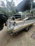 2011 Bennington Sports Edition 20' Pontoon Boat and Trailer Vessel#- ETW77640K112 W.C. MFG & Specialty Co V-1W7B22614C1001242