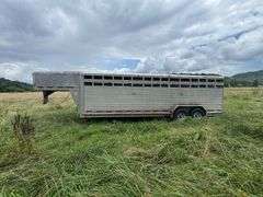 2005 Featherlite Livestock Trailer | Model 8127 |7' x 24'  | HAVE TITLE | VIN# 4FGB224255C081667