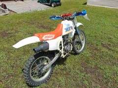 1991 Honda XR200R Dirt Bike