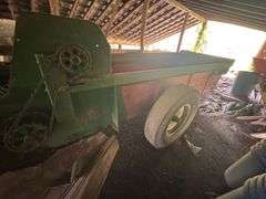 Avco New Idea Manure Spreader