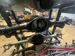 9" Rear Housing w/ All Nuts