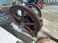 Antique Hit-and-Miss Engine With Webster Tri-Polar Magneto