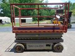 Sky Jack Plat Form Lift Model 4620