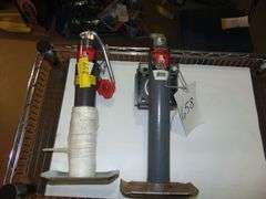 (2) Bull Dog Torque Jacks