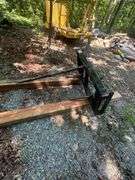 BS10 Skid Steer Bale Spear Attachment