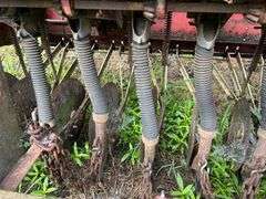 International 510 Disc Planter