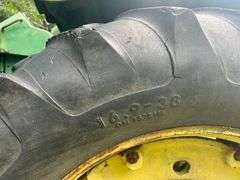 *Wrecked*John Deere Tractor