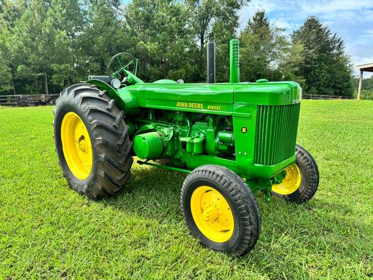 1953 John Deere Model R Tractor image