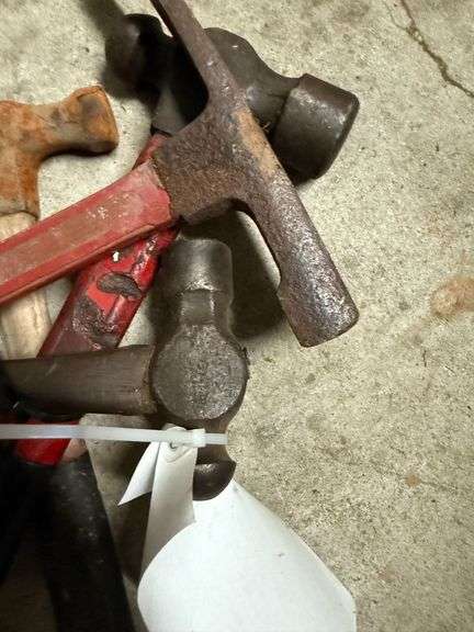 Grouping of Hammers
