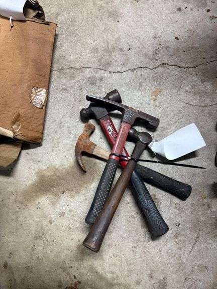 Grouping of Hammers