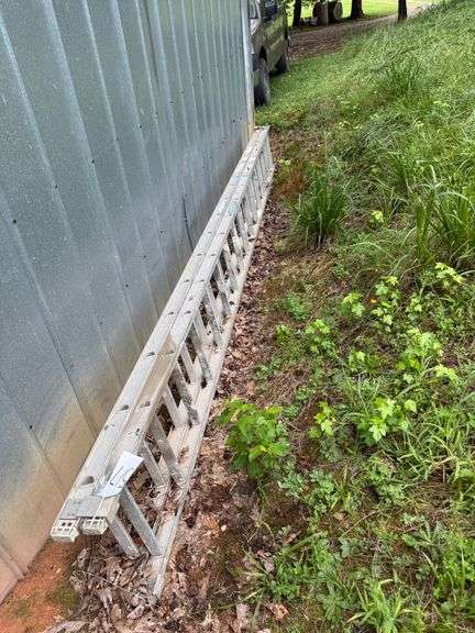 Aluminum 30' Extension Ladder